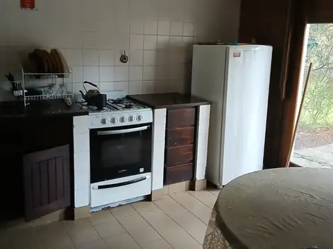 Casa 6 ambientes con 2 baños