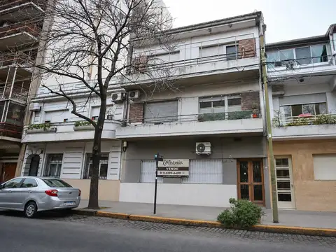 Avenida Eva Perón 1300
