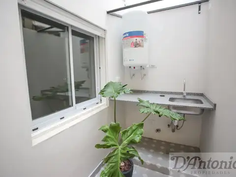 Departamento en Venta en Parque Chacabuco, USD 140.000