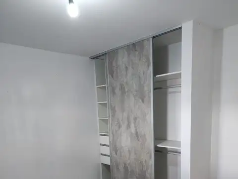Depto Tipo Casa en Alquiler en Caseros, $ 820.000