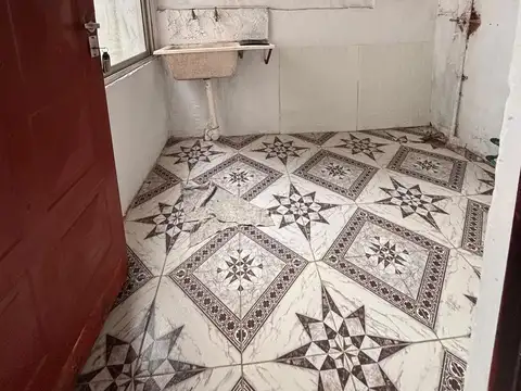 Depto Tipo Casa en Venta en Los Hornos, USD 44.000
