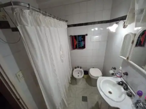 Chalet Casa Gran Lote en Venta 3 ambientes El Palomar