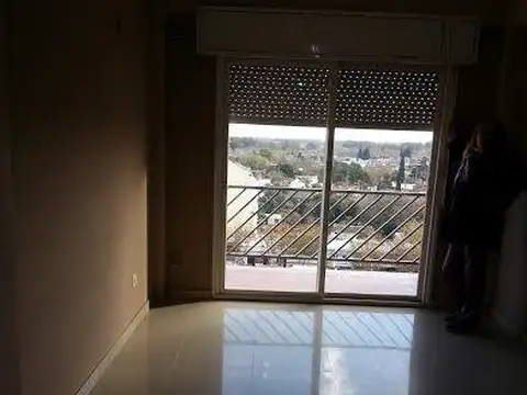 Departamento en Venta en Pilar Centro, USD 145.000