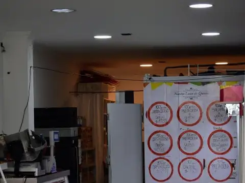 Venta dos locales , se pueden vender por separado