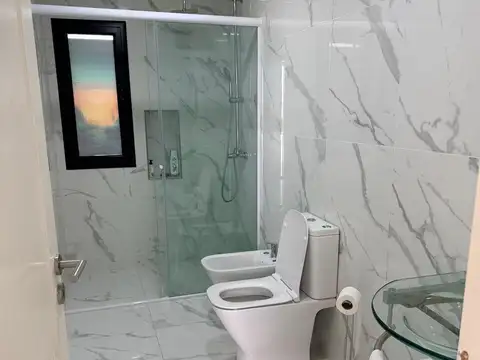 Casa 4 ambientes con 3 baños