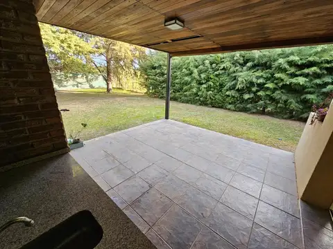 CASA EN PUEBLO ESTHER