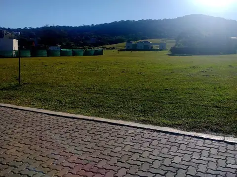 La Lucinda *terreno En Venta *acceso Norte * 100