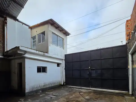 Venta galpón en Wilde