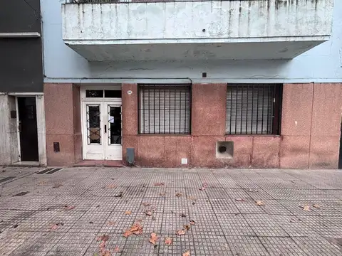 Ph 3amb Al Frente Con Patio Y Terraza A Refaccionar Integro