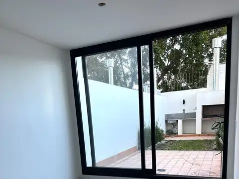 VENTA DE DUPLEX CON JARDIN. AMENITIES. APTO CREDITO