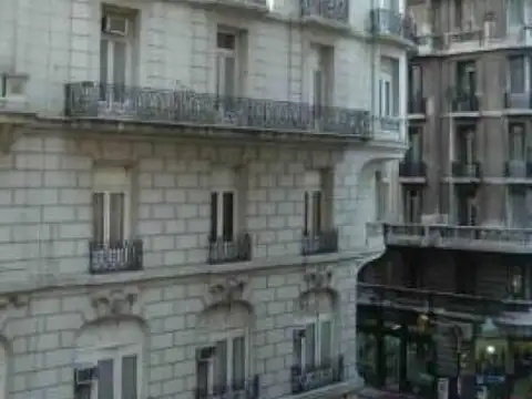 Avenida De Mayo 1300