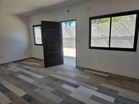 Depto Tipo Casa en Alquiler A Estrenar