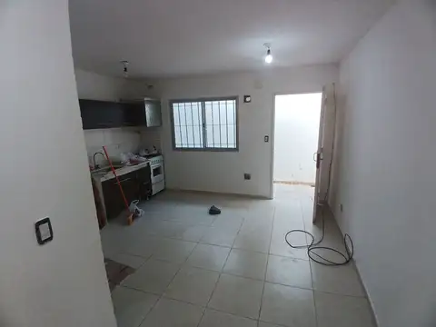 Depto Tipo Casa en Venta en Villa Libertad, USD 32.000