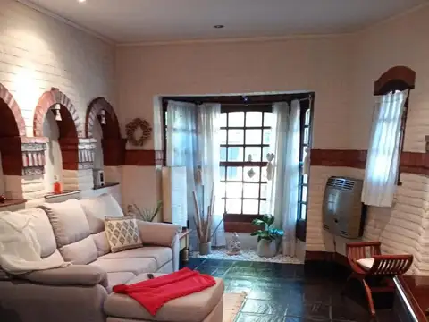 Casa en Venta en Haedo, USD 268.000