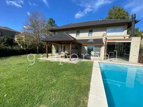 Casa en Venta en El Rocio, USD 290.000