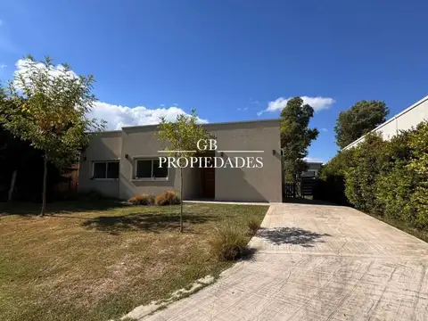 Alquiler 3 DORMITORIOS  de Casa en Santa Elena, Pilar