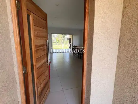 Casa en Alquiler de 3 dormitorios