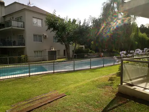 Champagnat 1100, Piso 2