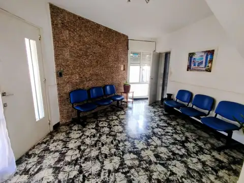 OFICINA PLANTA BAJA CON RECEPCION SIN EXPENSAS