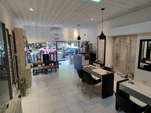 LOCAL COMERCIAL + Casa