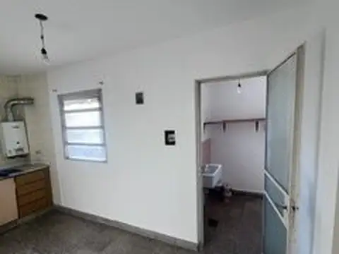 Departamento en Alquiler en Martín, $ 450.000