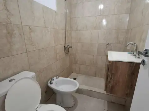 Departamento en Alquiler en Santos Lugares, $ 700.000