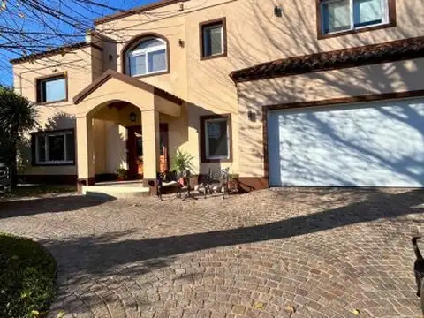 "Vende casa en Fincas de Hudson: ¡Una oportunidad única para vivir rodeado de naturaleza!&...