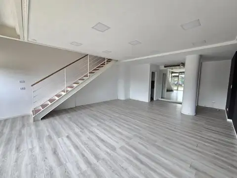 Amplio Local Comercial