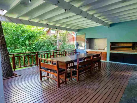 Casa en Venta en Carilo, USD 309.000