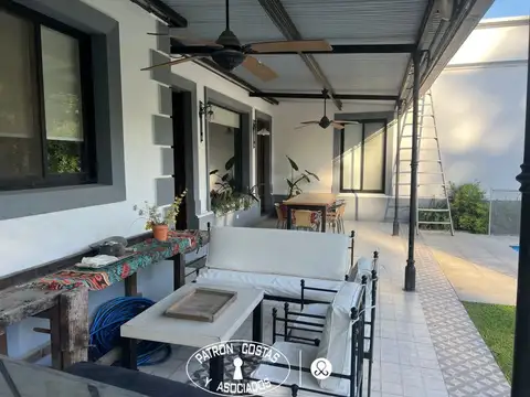 Casa en Venta con 1 cochera