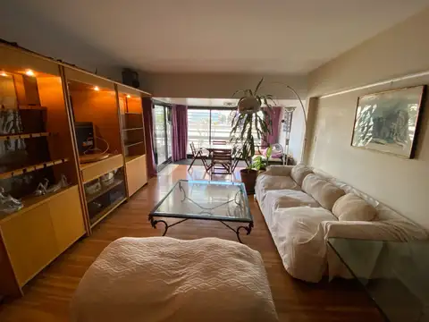 GRAN DEPARTAMENTO VISTA AL DIQUE 3 AMBIENTES