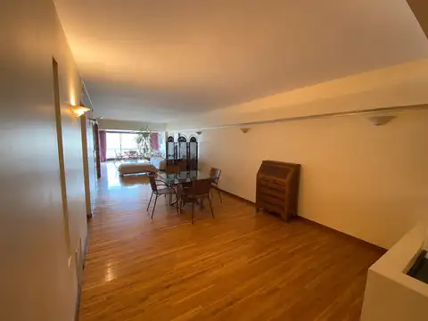 Departamento en Alquiler con 1 cocheras