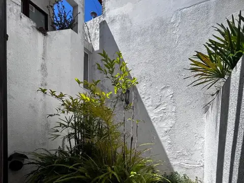 Depto Tipo Casa en Venta en Belgrano R, USD 275.000