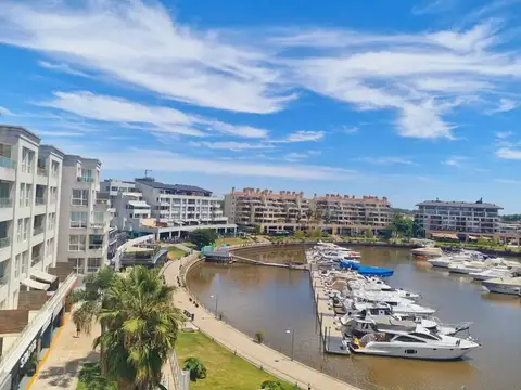 Av Del Puerto 200