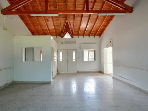 Calle 426 entre 21 d y 22 1600