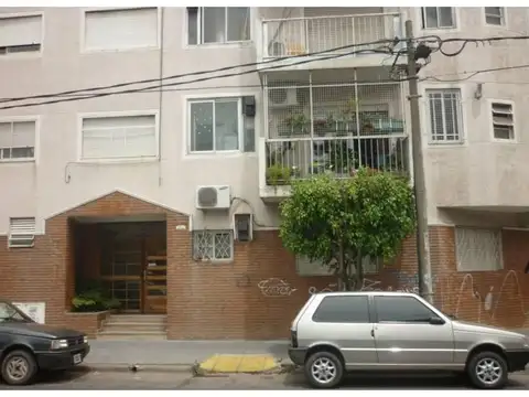 Sgto J B Cabral 200, Piso 3