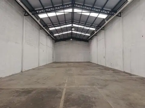Galpon en Venta en Ituzaingó, USD 400.000