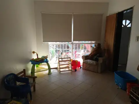 Depto Tipo Casa en Venta de 4 ambientes
