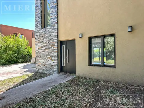 Casa en Venta en Haras Santa María - Los Eucaliptus, USD 300.000