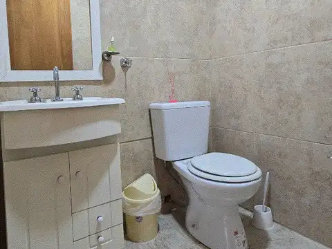 Casa 3 ambientes con 2 baños