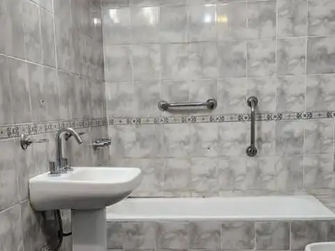 Hernández 56