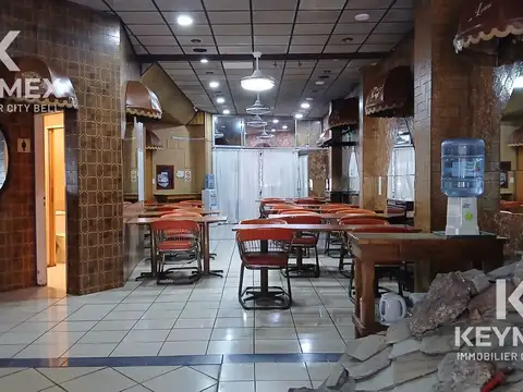 Hotel en venta, en La Plata
