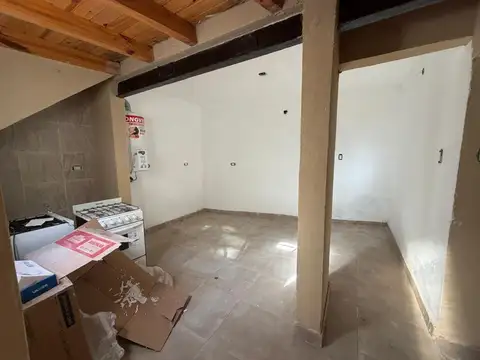 Depto Tipo Casa 5 ambientes con 2 baños