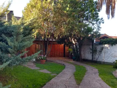 Casa en Venta en Castelar Sur, USD 178.000