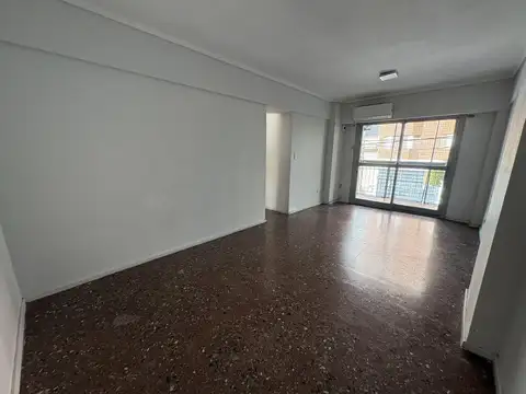 Departamento de 3 ambientes en venta en Lanús Oeste