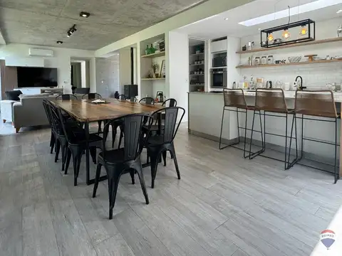 Casa en Alquiler de 4 dormitorios