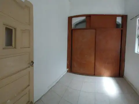 Depto Tipo Casa en Alquiler en Villa Ballester, $ 450.000