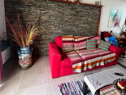 VENTA CASA 2 DORMITORIOS CON PILETA PUEBLO ESTHER