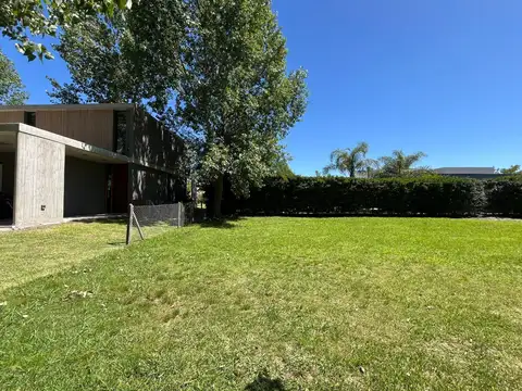Terreno en Venta de 877,0 m2