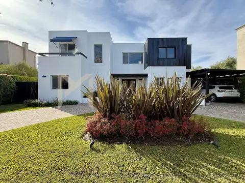 Av. Italia 5043, B1622CZE Benavidez, Provincia de Buenos Aires 5000